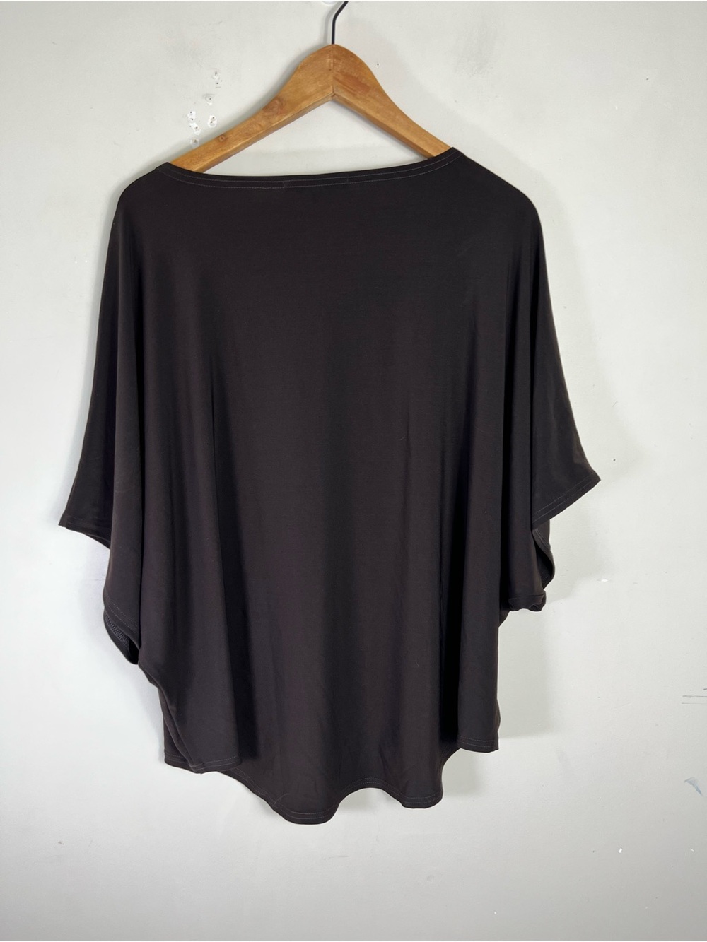 Sympli Chocolate Brown Size 12 V-Neck Dolman Sleeve Jersey Knit Top Stretch - Picture 2 of 8